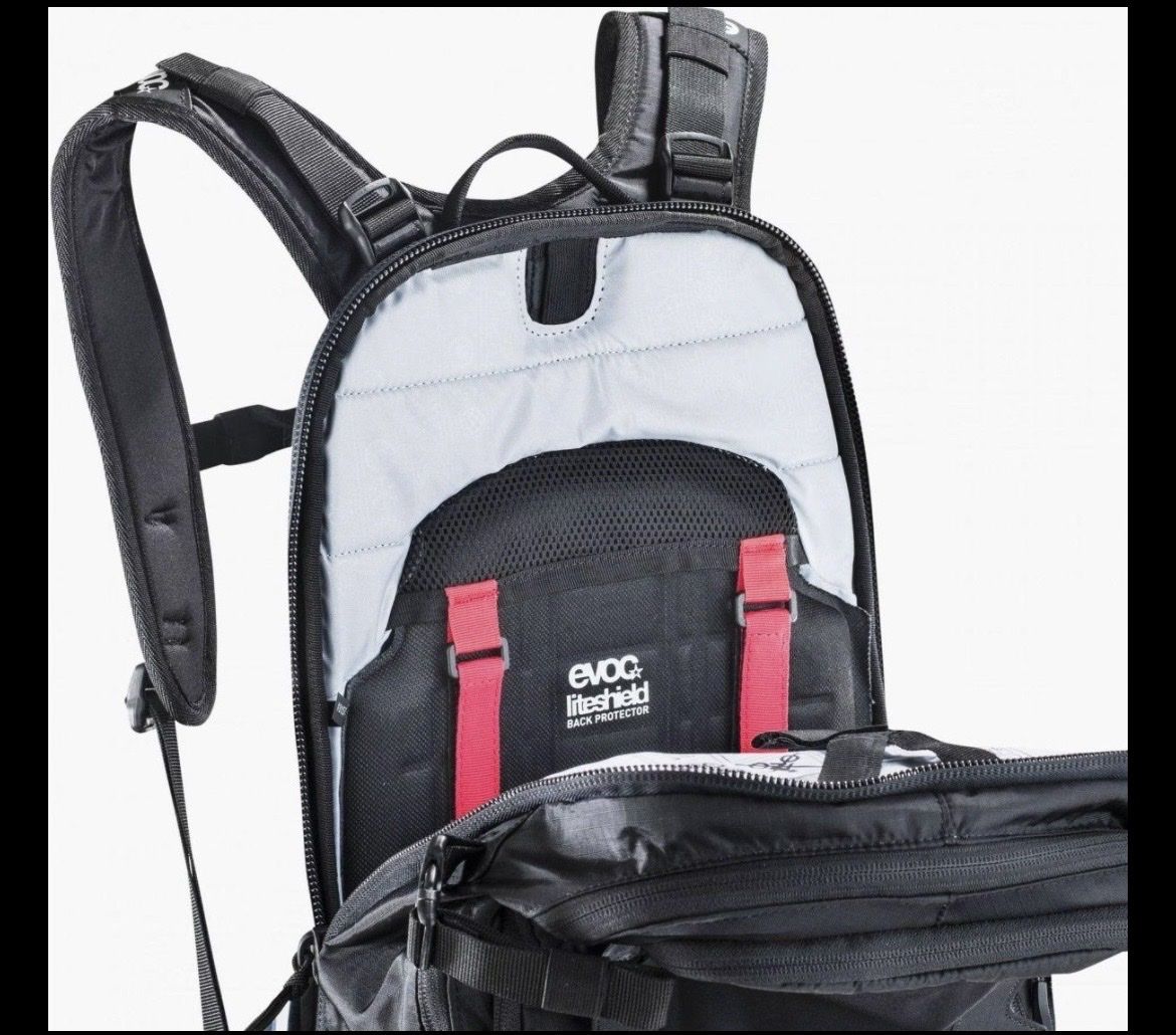 Evoc Zaini: Evoc Backpack Blackline XL – Nuovo (secondo la descrizione) da zürich venduto da silvansoundso 2