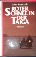 Roter Schnee in der Taiga