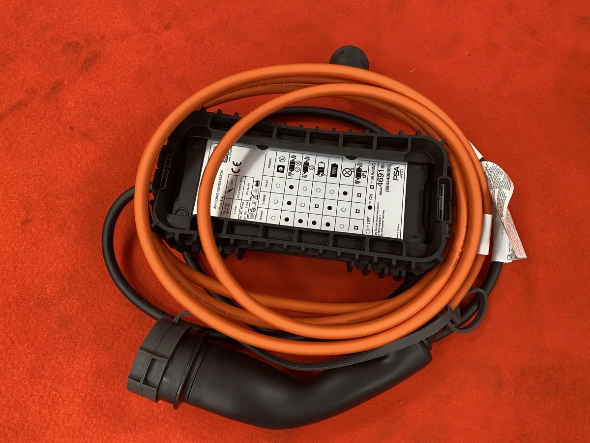 Cavi: Neues Ladekabel Mode 2 Typ 2 für E-Auto  – Nuovo e nell'imballaggio originale da Hägglingen venduto da Karin0802 3