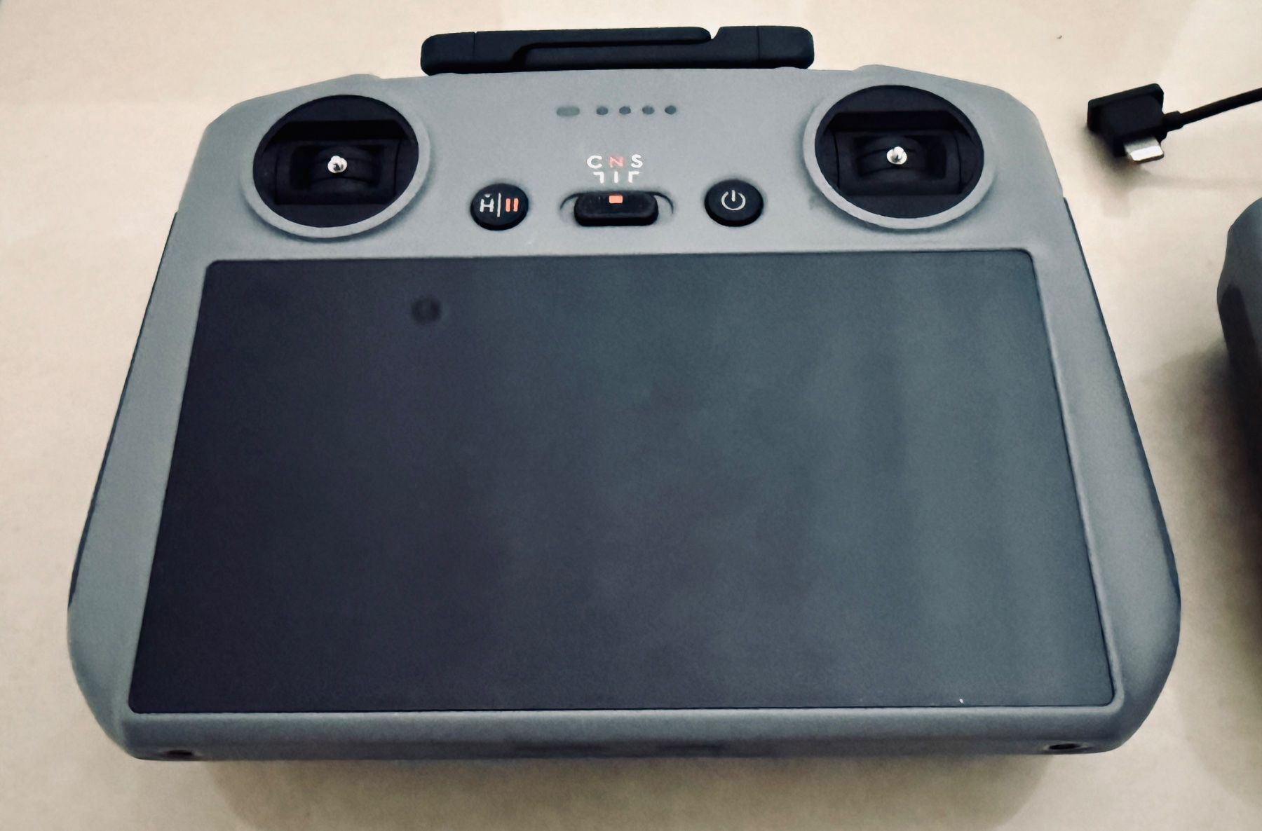 DJI RC Modellbau: DJI Mini 4 Pro mit RC2 ab 1.- – Gebraucht aus Niederrohrdorf von AlitaYoko 2