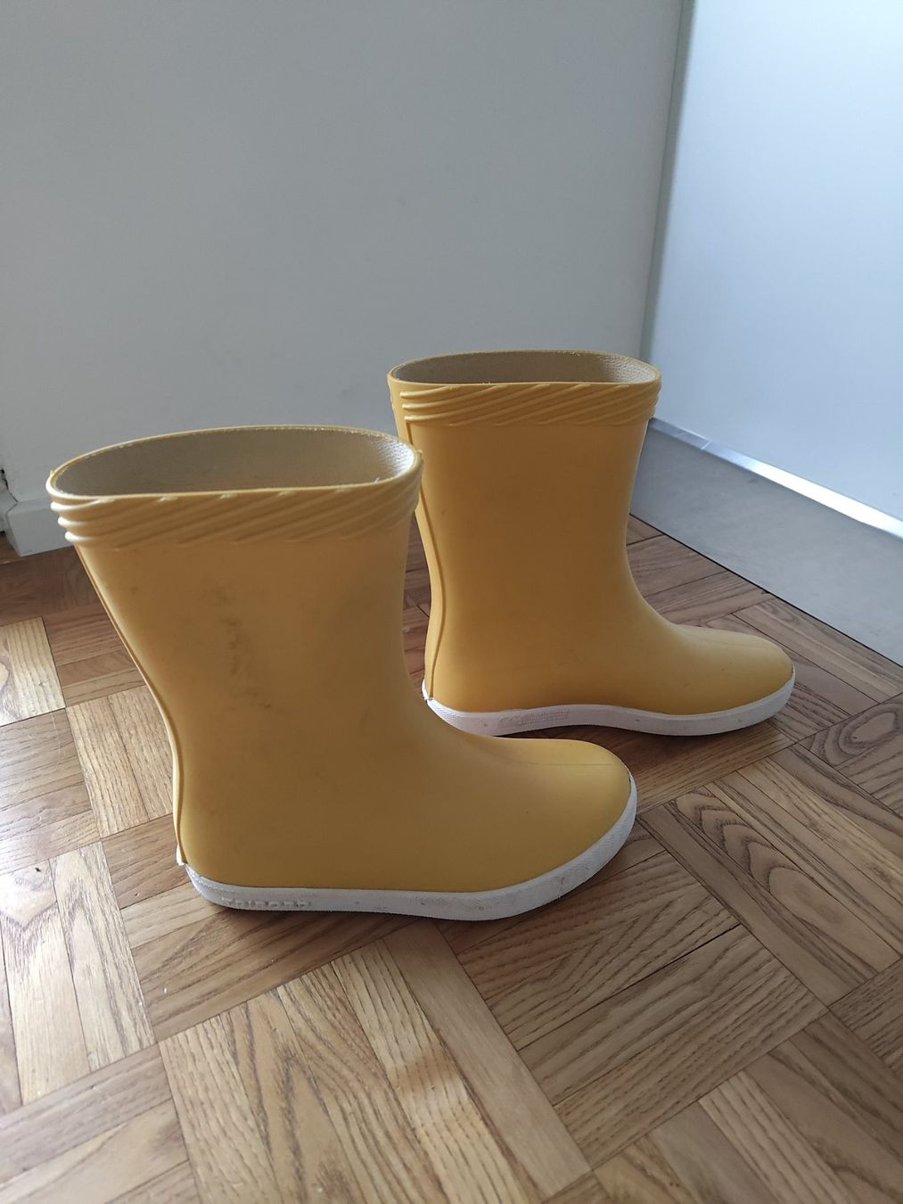 Chaussures garçon: Kinder Gummistiefel – D'occasion à Hinwil par grb02 1