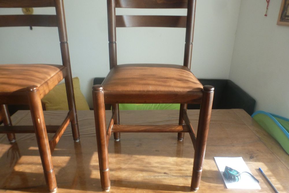 2 Antiker Stuhl mit Sitz aus dunkelbraunem Bordeaux Echt Led 6