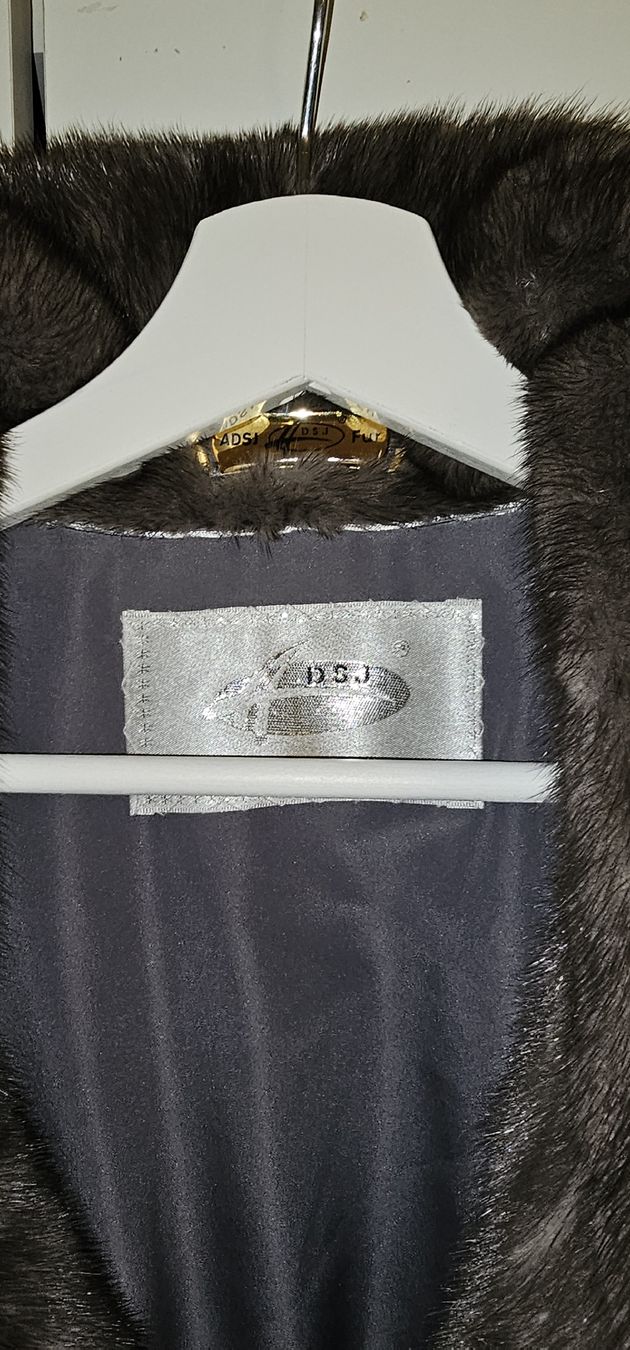 Nerz Mäntel: Nerzmantel – Neu (gemäss Beschreibung) aus Dulliken von Trw_gbp4 3