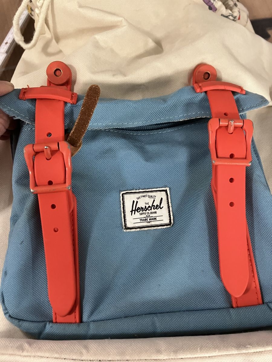 Rucksäcke: Herschel Rucksack gebraucht Auto Motiv – Gebraucht aus Winterthur von CocoTheCat 8