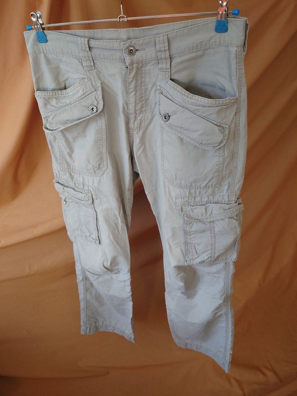Pantaloni: Pantalon cargo claire Clockhouse L – Usato da Bévilard venduto da Thenightes
