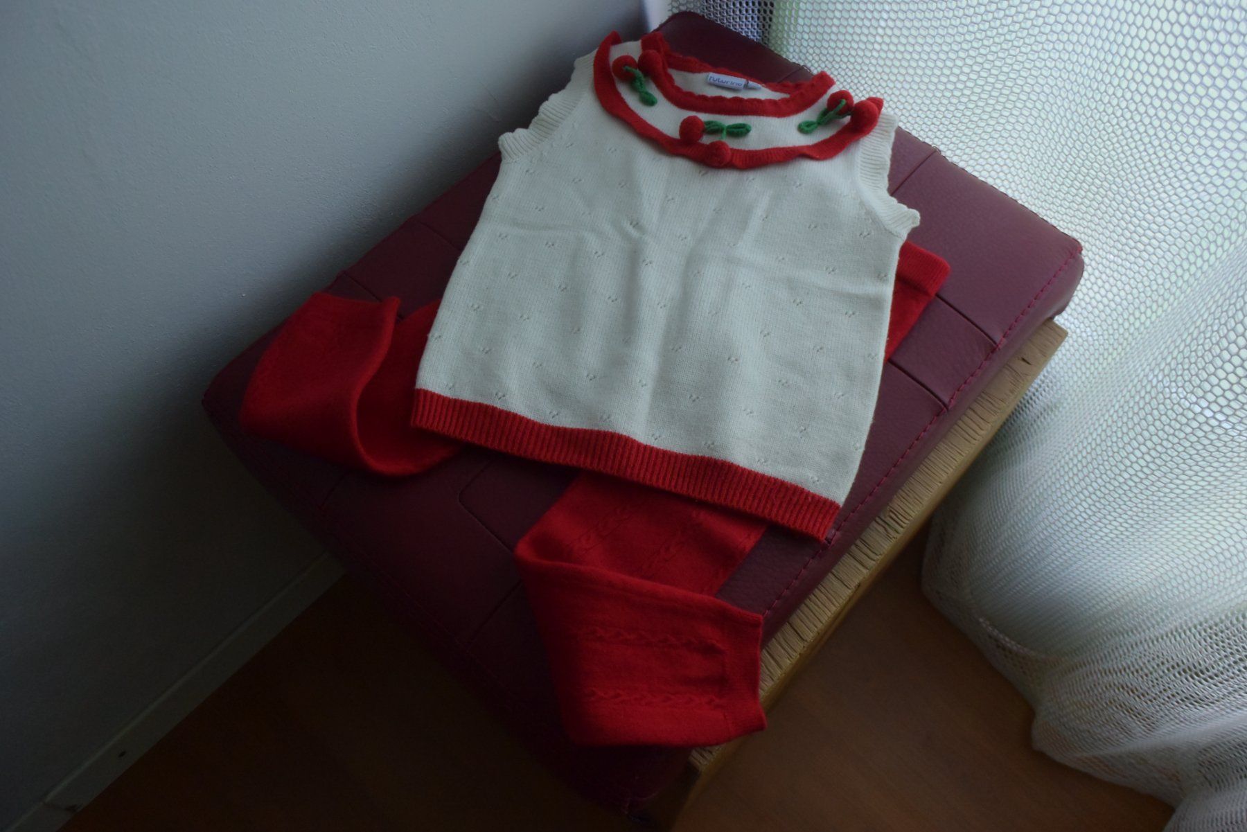 Lotti & Set di vestiti: Mädchen-Set: Pollunder mit Kirschen & warme Leggins, Gr. 110 – Usato da Densbüren venduto da TutaLarsen 9