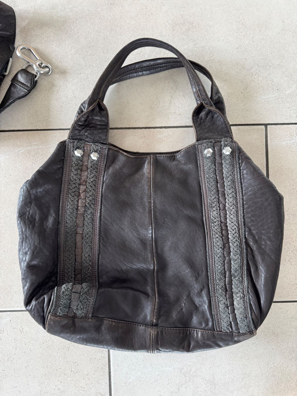 Liebeskind Taschen für Damen: Liebeskind Berlin Handtasche Leder – Gebraucht aus Teufen AR von chi_h55m 3