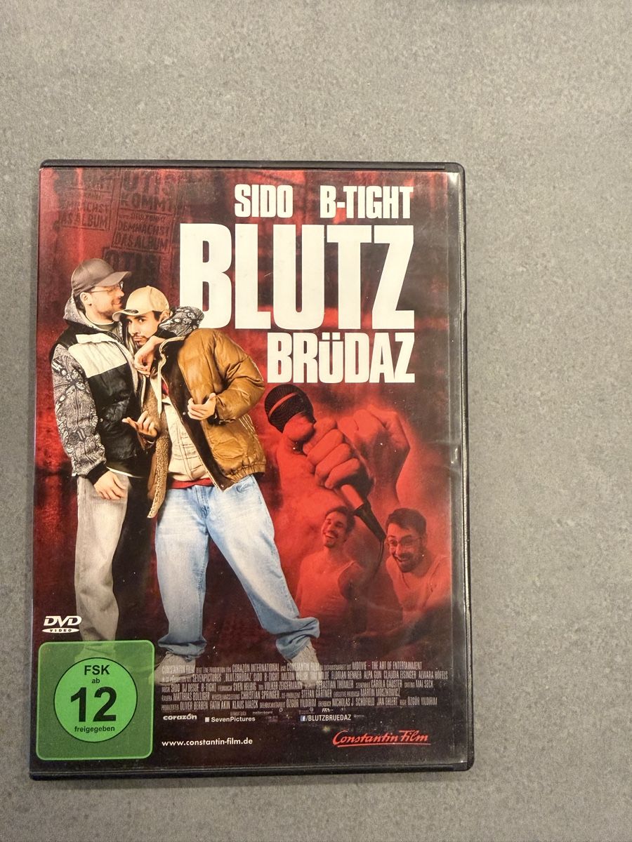 Tutti i DVDs: DVD BluTZ BRÜDAZ Sido B-Tight – Usato da Pfäffikon ZH venduto da Sa27742
