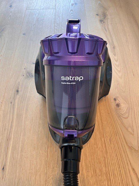 Coop Aspirapolveri & Accessori: Staubsauger Satrap Aspira Sine A700 – Usato da Oberentfelden venduto da mar_hsq9 1