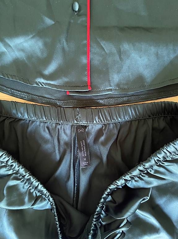 Hunkemöller Negligees & Pyjamas: Satin-Pyjama, Gr. S-M – Gebraucht aus St. Gallen von joa_ls9v 3
