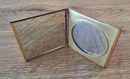 Etui mit Taschenspiegel