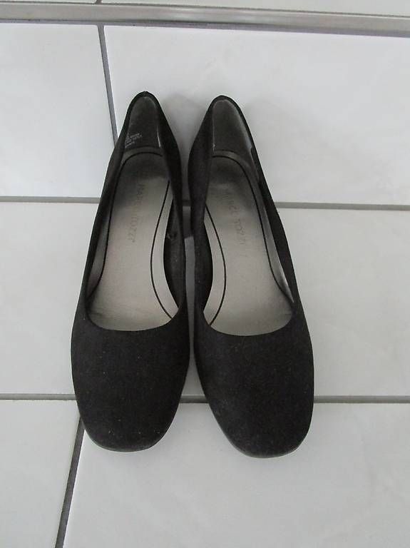 Scarpe da donna: Pumps Marco Tozzi Gr. 38 schwarz – Usato da Volketswil venduto da Globine100
