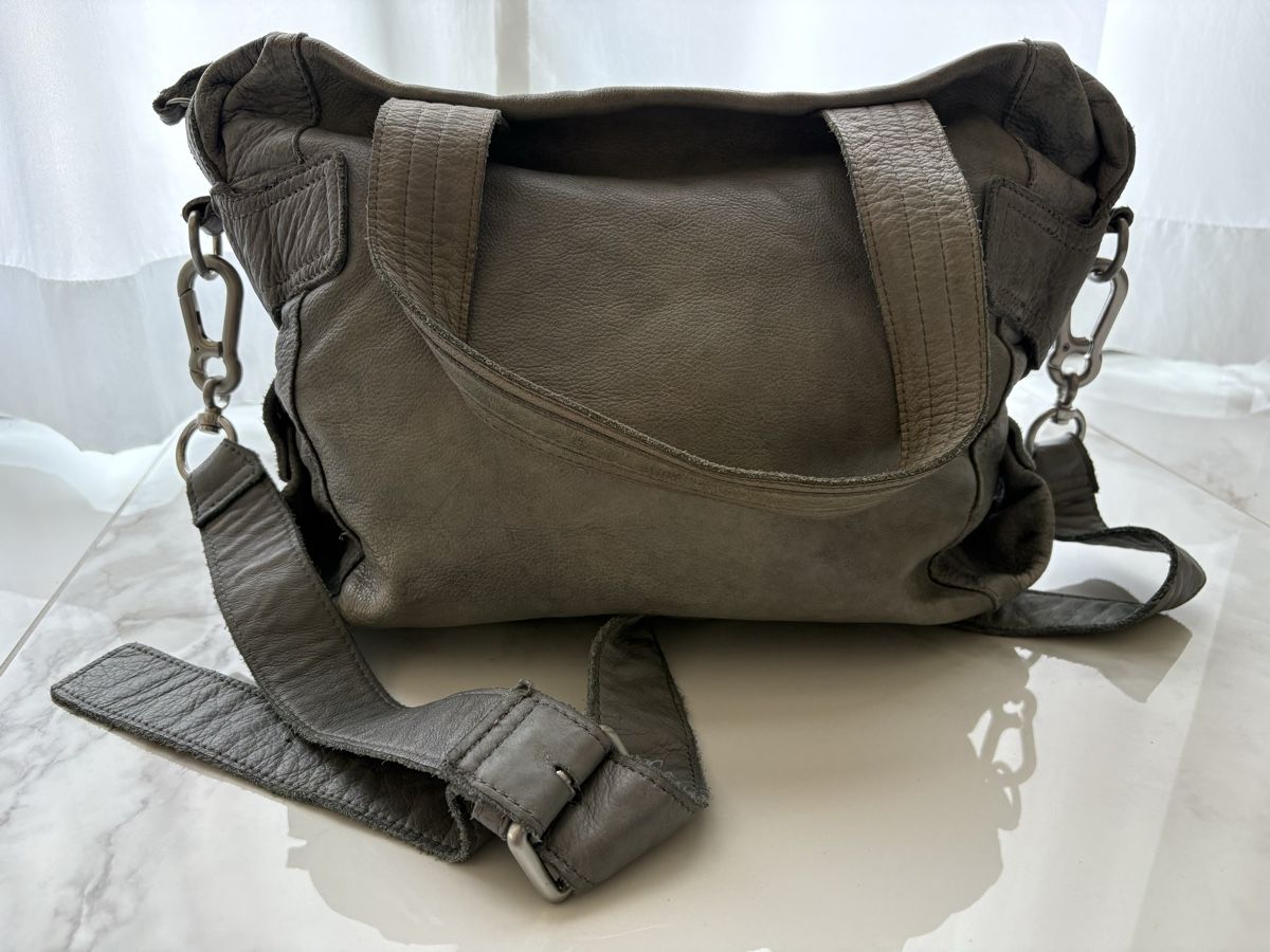 Liebeskind Borse da donna: Graue Ledertasche Liebeskind  – Usato da Estavayer-le-Lac venduto da Mimmy02 3