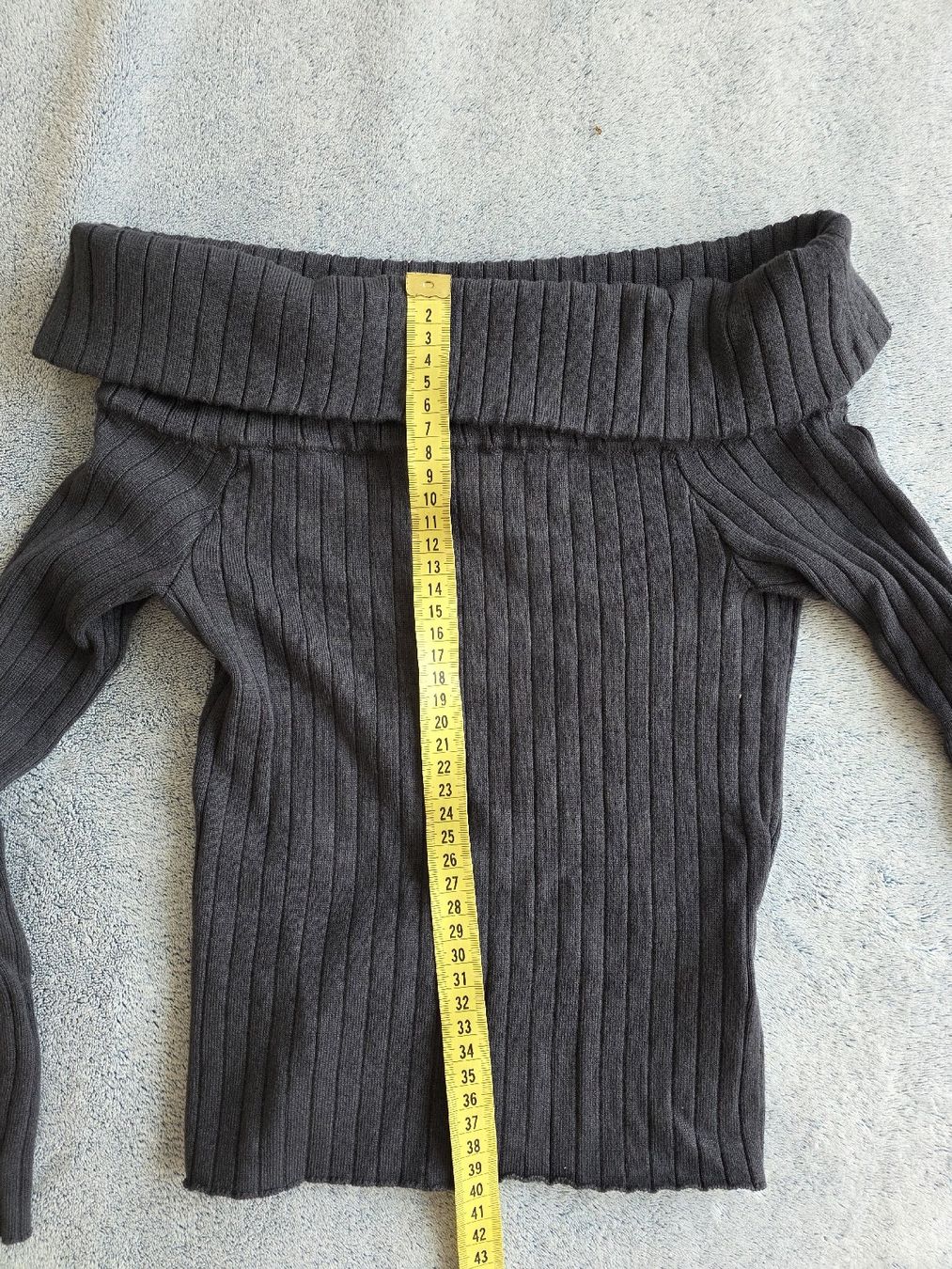H&M Maglioni & Felpe: H&M Strickpullover, Grau, Bardot-Ausschnitt, Gr. 134/140 – Nuovo (secondo la descrizione) da St Gallen venduto da vir_5kgt 2