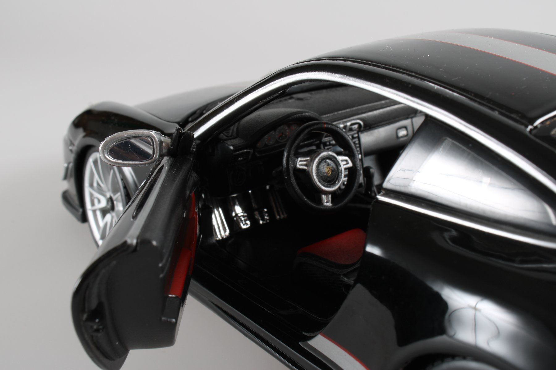 Bburago Modellini d'auto: Porsche 911 GT3 RS 4.0 997 – Usato da Gossau SG venduto da mifab 5
