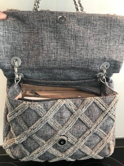 Borse da donna: Tasche grau – Usato da Kilchberg venduto da boudoir076 5