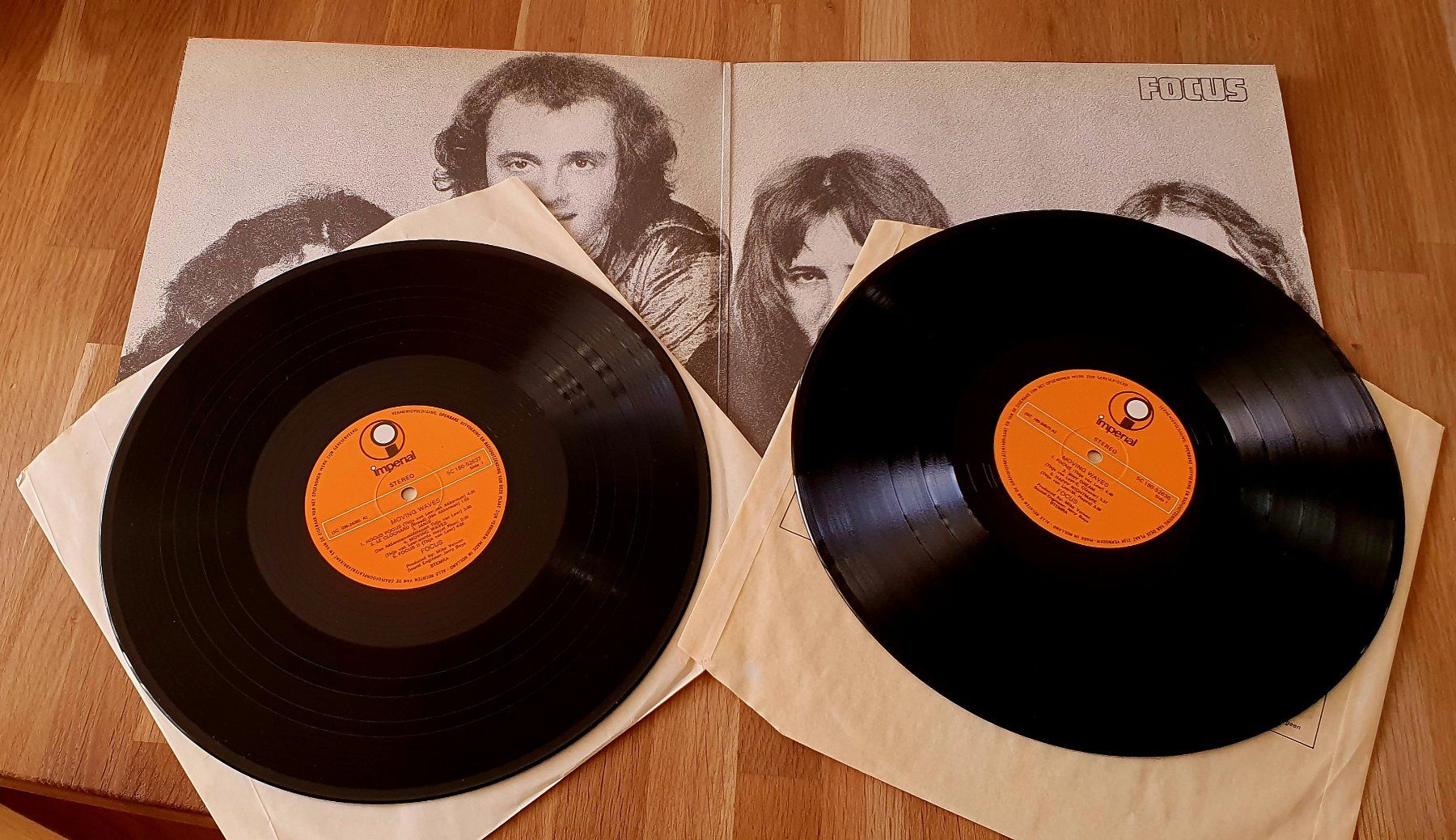 Vinyles: FOCUS, Moving Waves, 2LP, MINT! – Neuf (Voir description) à Kreuzlingen par Cdschlumpf 2