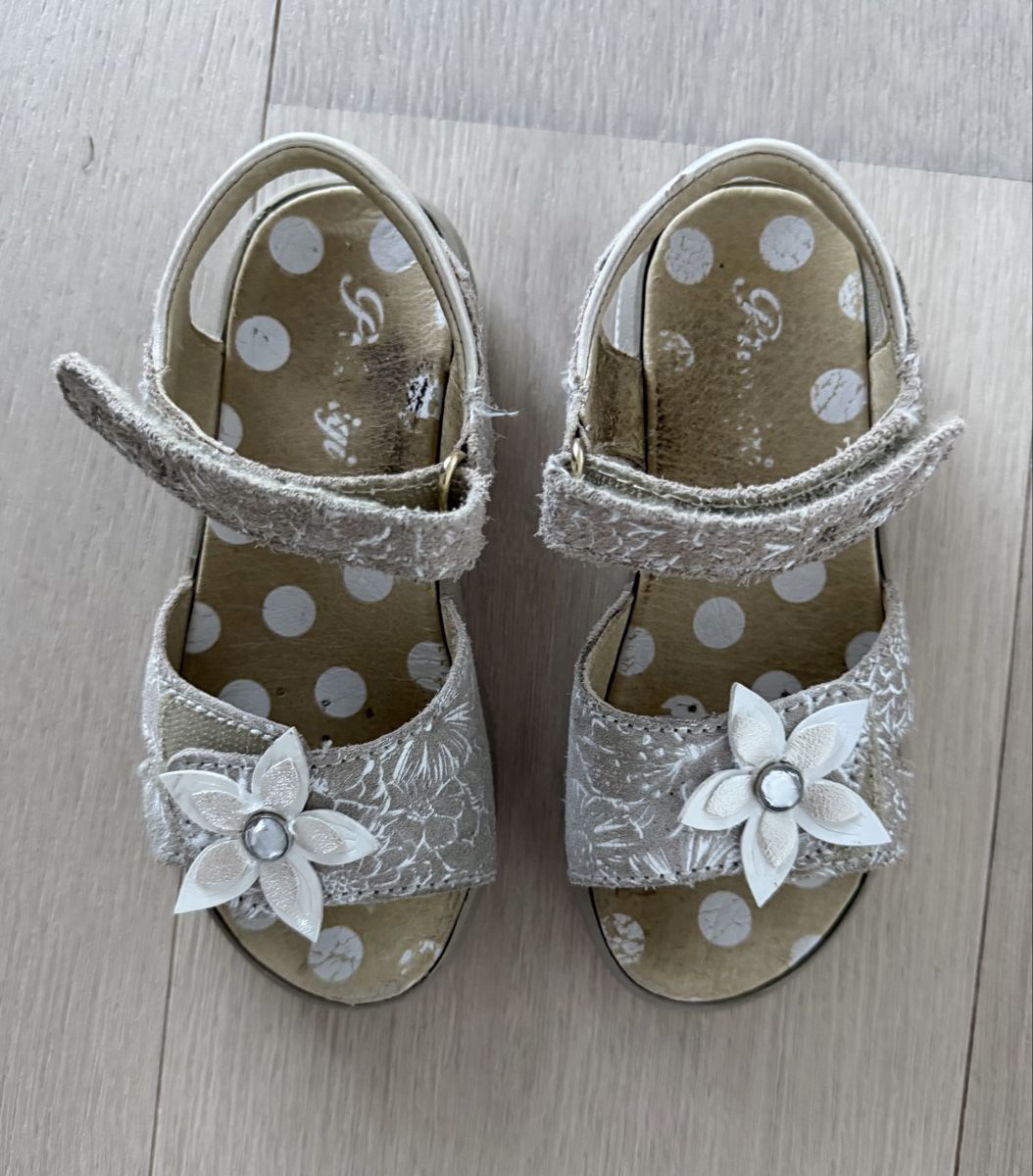 Primigi Scarpe per ragazze: Sandalen primigi Gr. 28 – Usato da Hofstetten SO venduto da ani_55wx 3