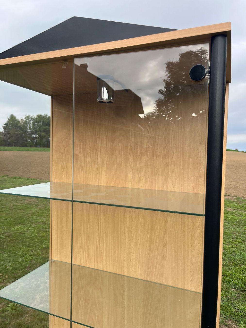 Vetrine: Vitrine  mit Beleuchtung – Usato da Allmendingen b. BE venduto da juair 2