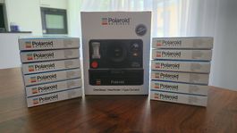 Polaroid OneStep 2 Kamera (neu & OVP) + Film (abgelaufen)