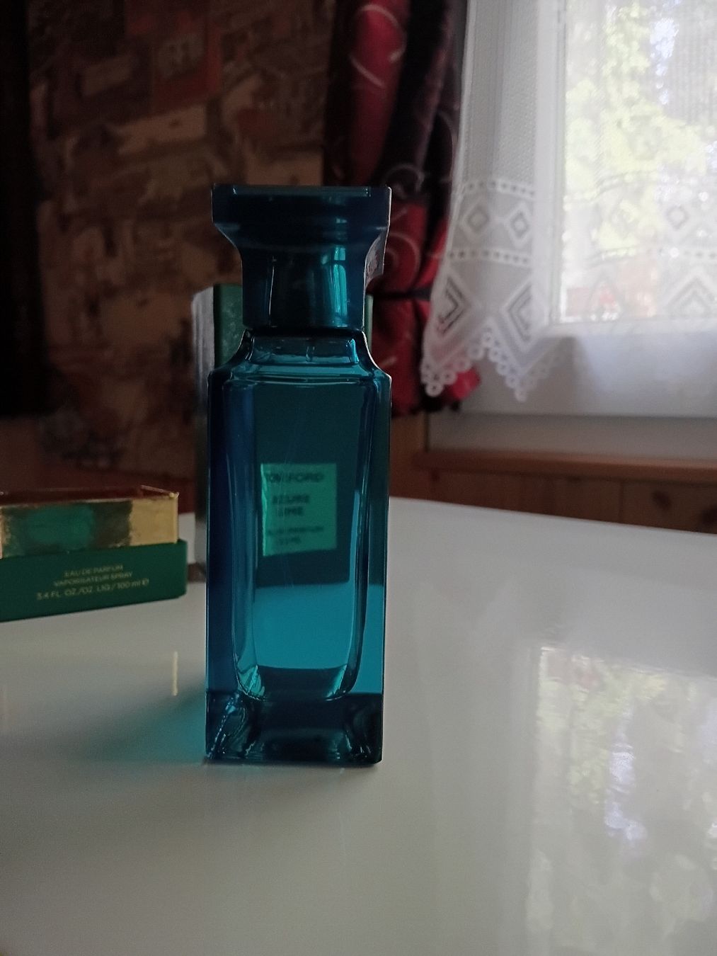 Tom Ford Parfums & Eau de Toilette: Tom Ford Azure Lime Eau de Parfum 100ml, sommerlicher Duft – D'occasion à Sevelen par Mikey_1988 1