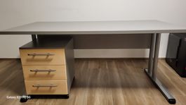 Bürotisch mit Kommode zu verkaufen