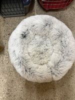 Kuscheliges Hundebett/Katzenbett, neuwertig, Durchmesser 50c
