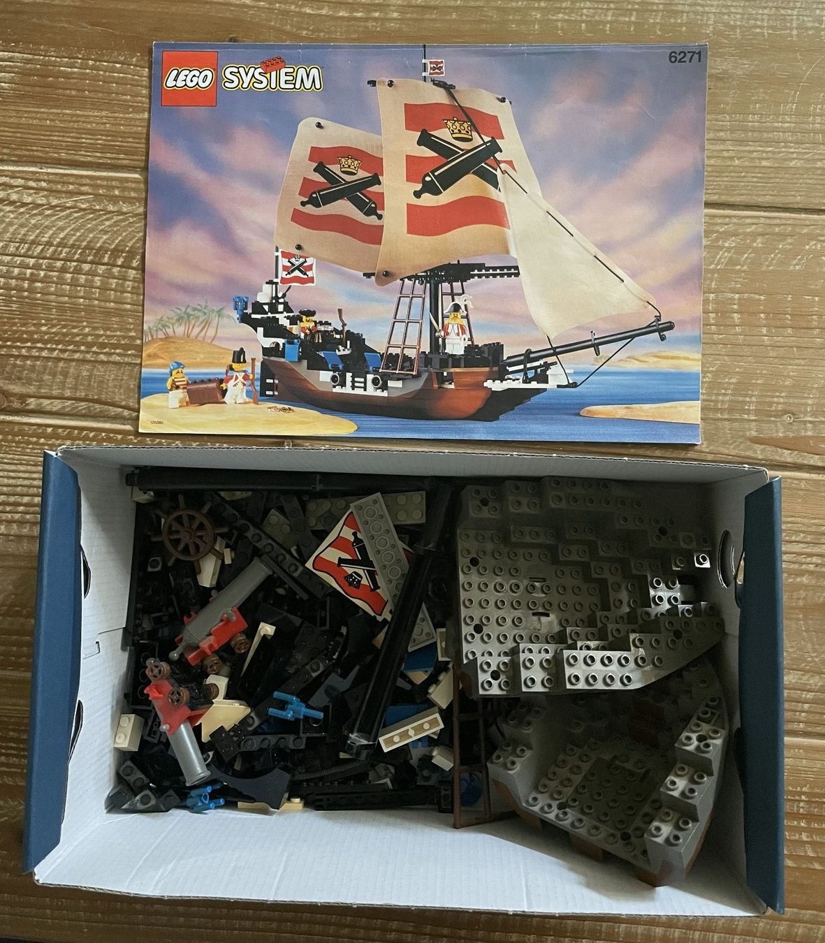 Lego Spielzeuge: LEGO 6271 Imperial Flagship – Gebraucht aus Richterswil von