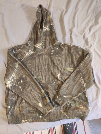 100% cotton Hoodie green camo texture, size L