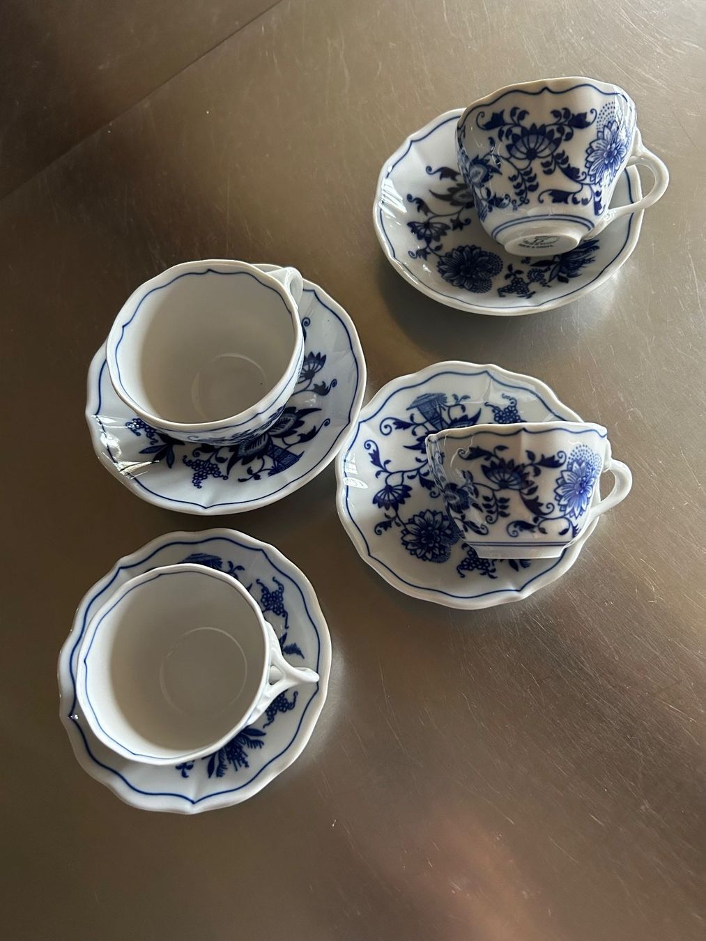 Tasses: Mocca- und Kaffee- oder Teetasse – Neuf (Voir description) à Amsoldingen par Lonicera274