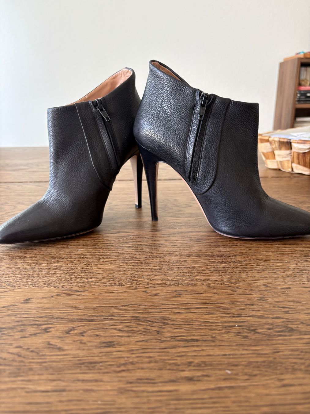 Scarpe da donna: Leder Stiefel -stilettos – Nuovo (secondo la descrizione) da Binningen venduto da sco_kbf5 3