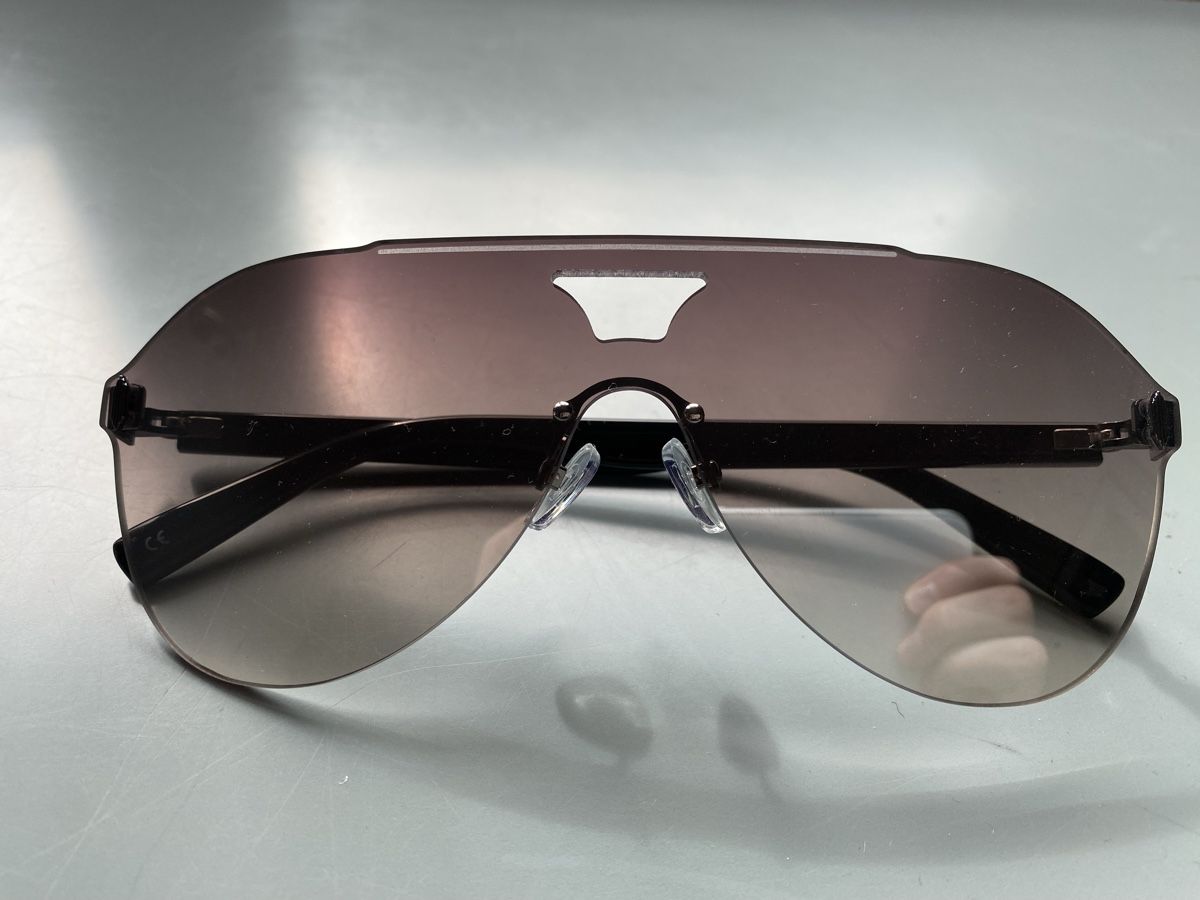 Occhiali & Lenti: Sonnenbrille mit grauen Gläsern – Usato da Zürich venduto da ann_9fv5 1