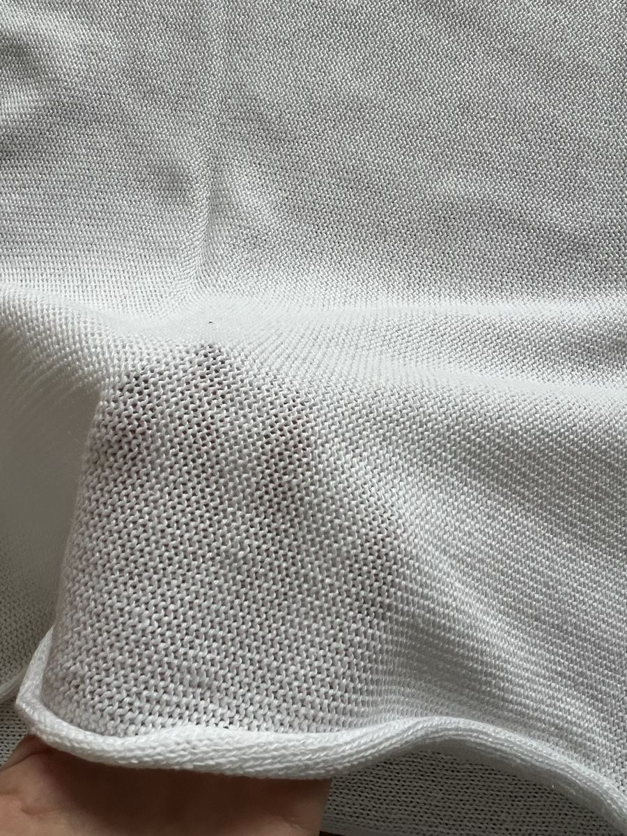 T-shirt: Weisses Shirt in Strickoptik – Usato da Dietikon venduto da Mischi2167 2