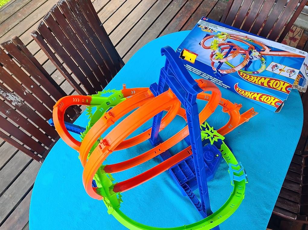 Spielzeuge: Circuit Voiture Hotwheels – Gebraucht aus Les Paccots von max_fri 1