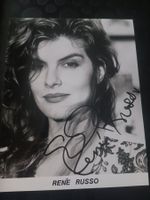René Russo - 20x25cm offizielles Autogramm-Foto