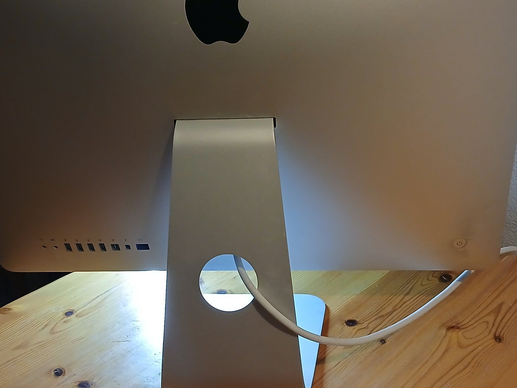 Apple PC: iMac – Usato da Winterthur venduto da seh_9dhc 1