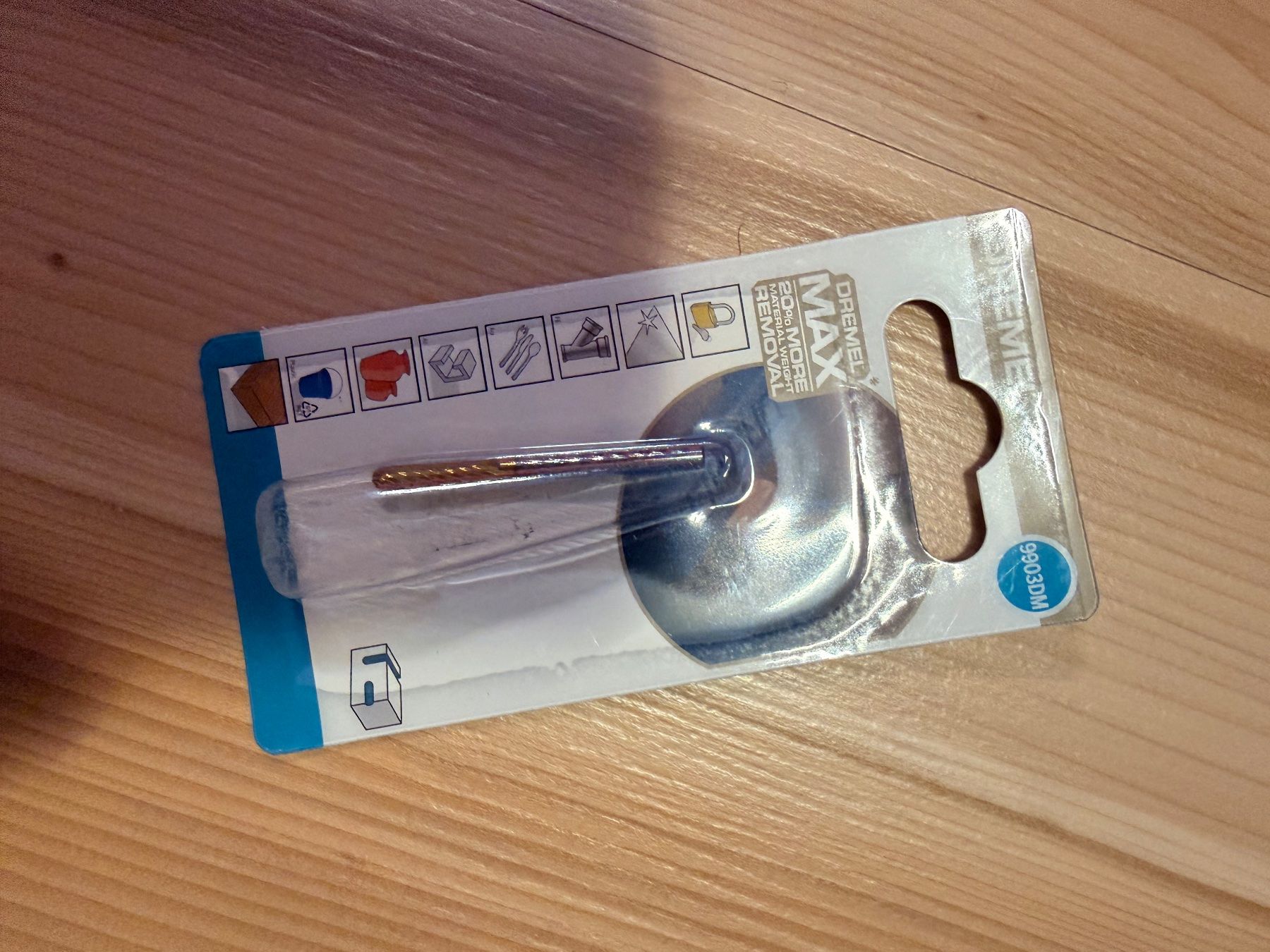 Dremel Tutti gli attrezzi: Dremel 9903DM MAX Wolframkarbid-Fräsmesser – Usato da Amriswil venduto da Trivet 1