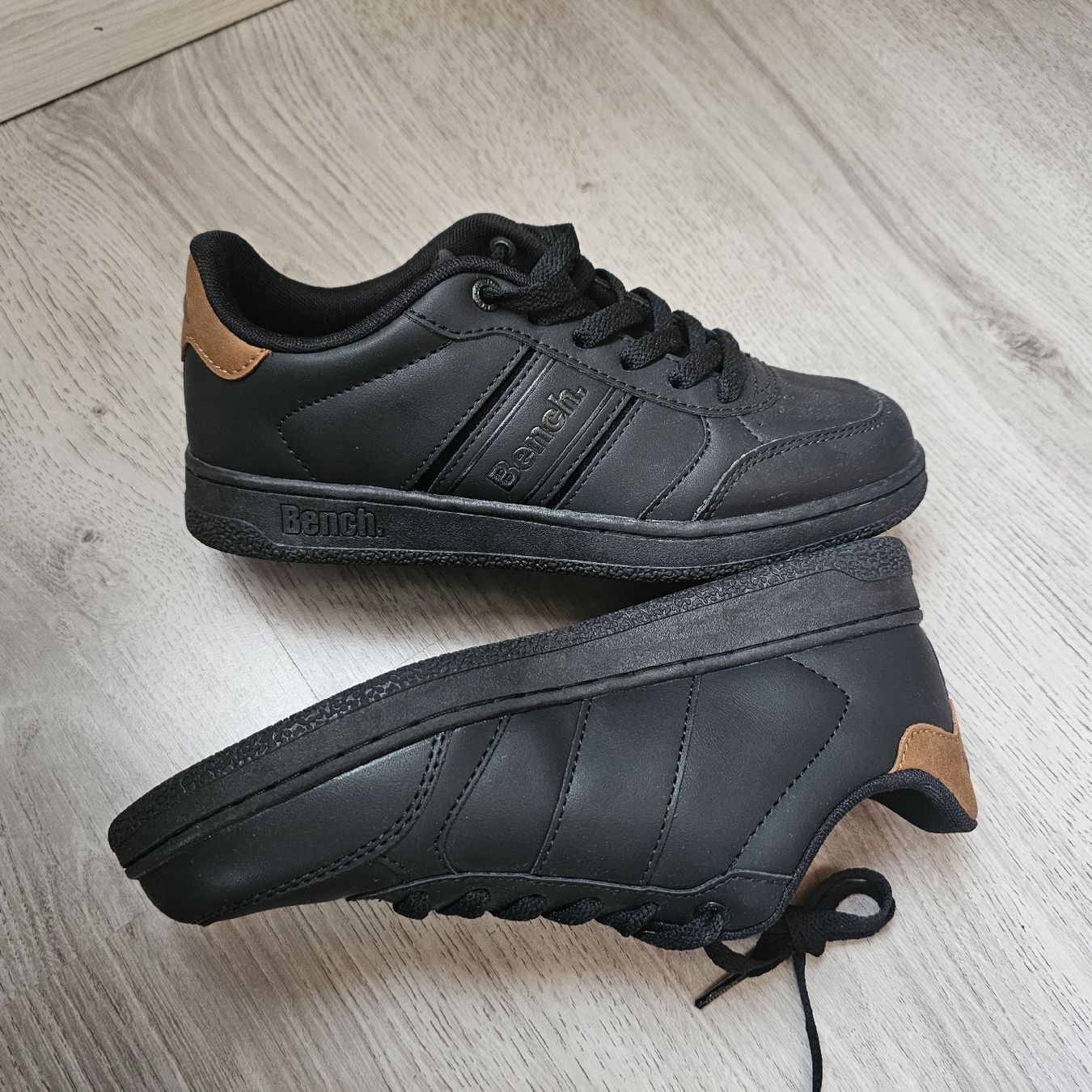 Bench Damenschuhe: NEU Sneakers Bench – Neu (gemäss Beschreibung) aus Horw von BPi. 1