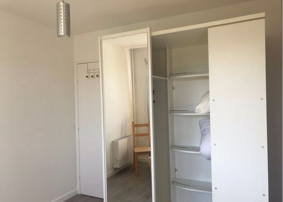 Armoire blanche Gauthier 028Tatoo Blanc Kaufen auf Ricardo