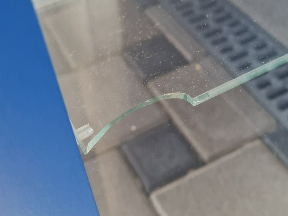 Vitrinen: Vitrine / Glas / Blau-Schwarz / Licht / 4 Tablar – Gebraucht aus Safenwil von Husqi2000 9