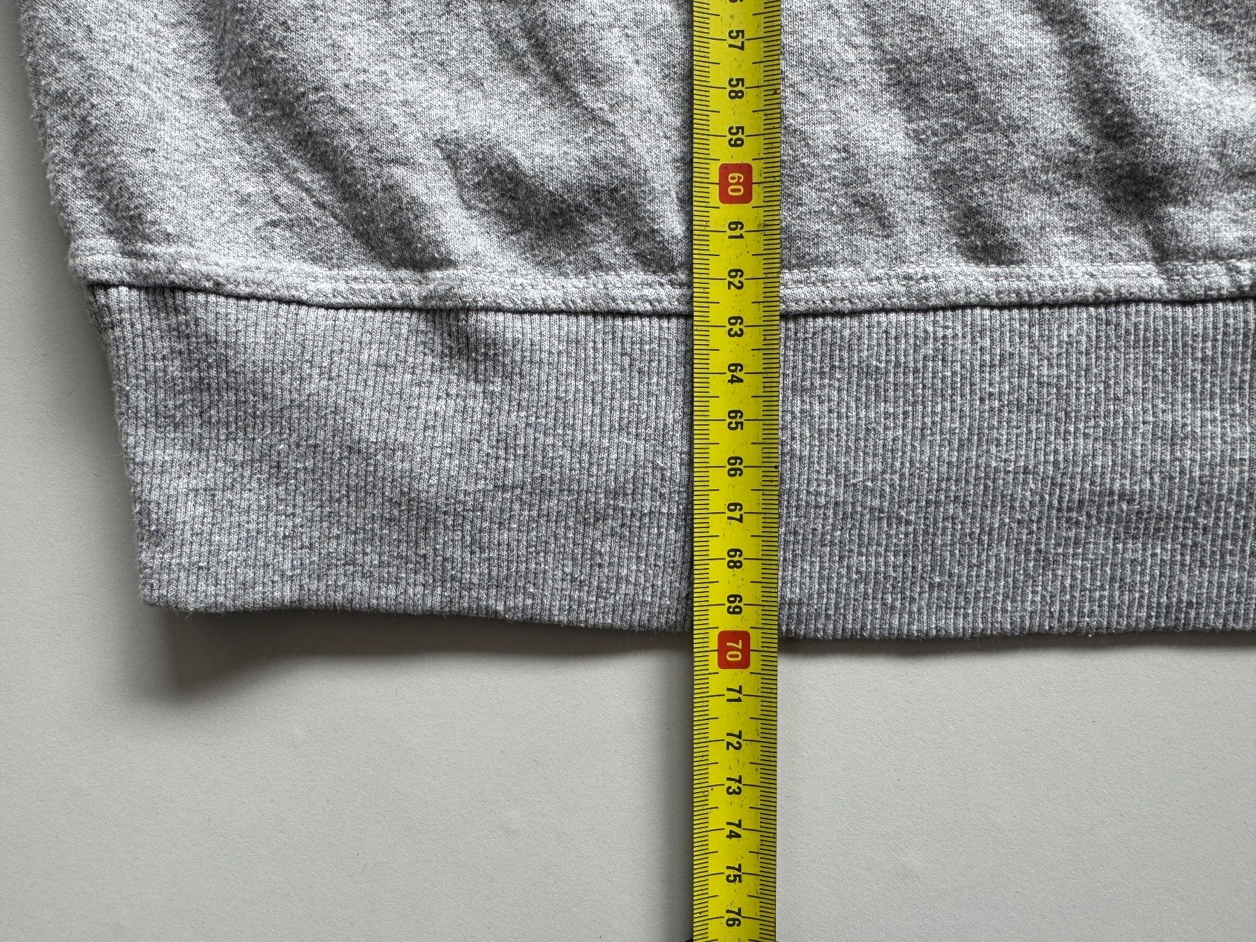 Champion Maglioni & Felpe: Champion Sweatshirt pullover crewneck Sz L – Usato da Neuchâtel venduto da _Easy_to_Find_ 4