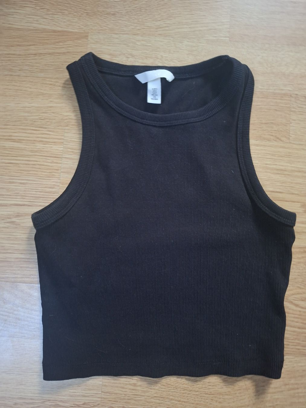 H&M Tops: Top H&M schwarz – Gebraucht aus Gisikon von Lilian_l
