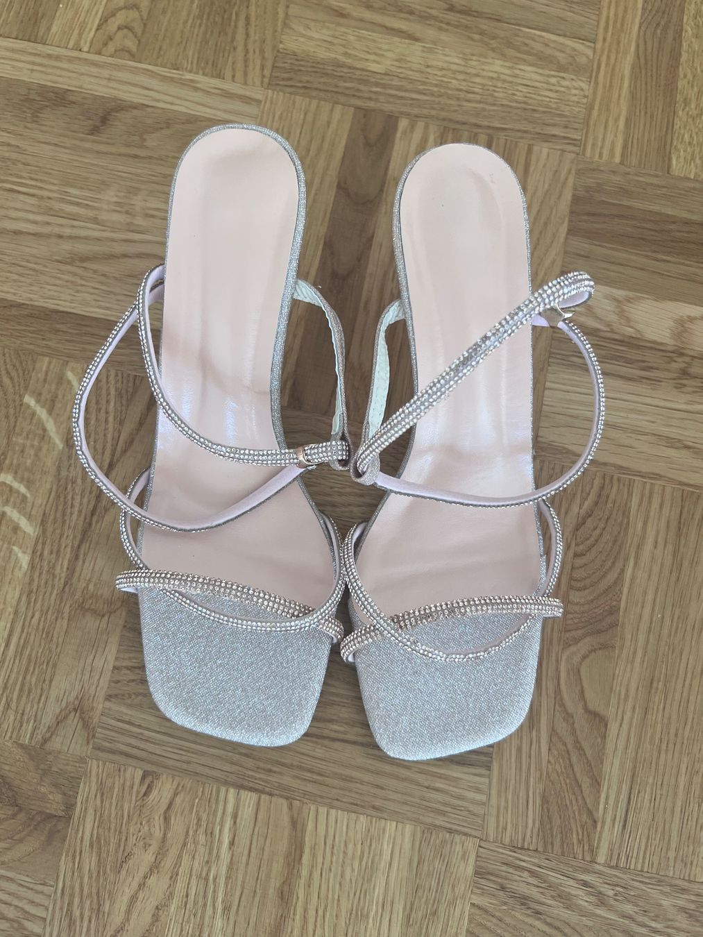 Shein Scarpe da donna: Shein sandalen 37 – Nuovo e nell'imballaggio originale da Neuhaus SG venduto da bernike