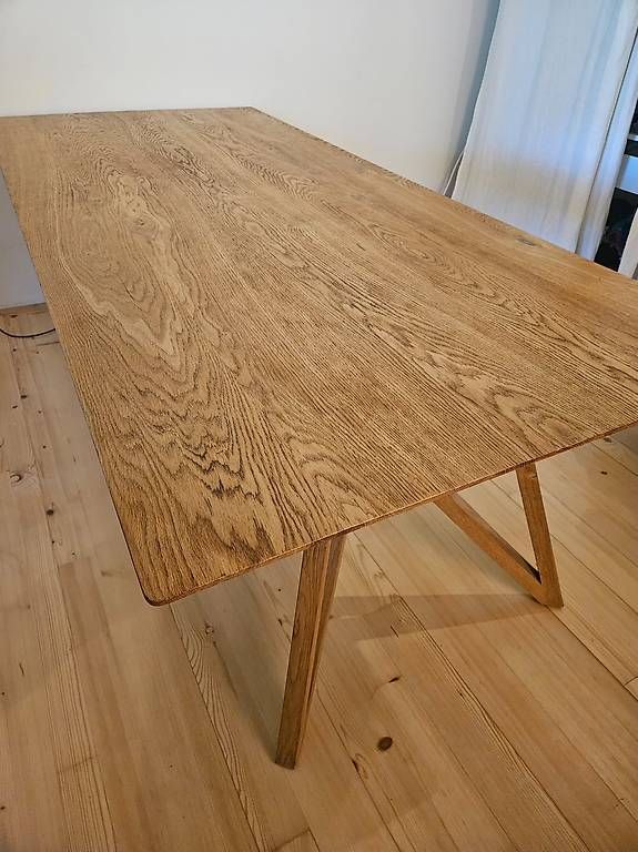 Pfister Tische: Tisch / Esstisch – Gebraucht aus Zürich von juthal