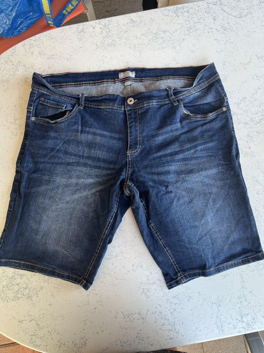 Jeans: Kurze Jeans 54 – Usato da Heitenried venduto da Kaeser1992