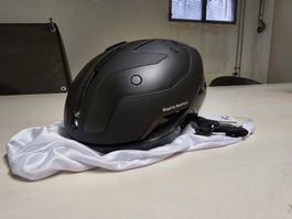 Sweet Protection x Pas Normal Studios Helm, Gr. L, neu