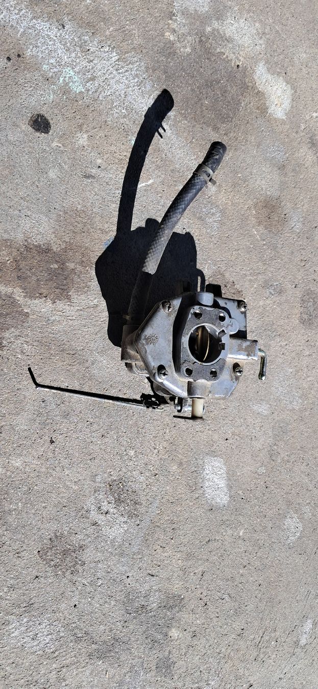 Motori: Vergaser Briggs&Stratton 12.5Ps V-twin – Usato da Niederwil SG venduto da all_tds2