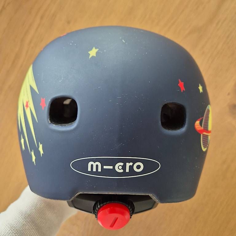 Micro Caschi: Kinderhelm – Usato da Spreitenbach venduto da adn_j5kr 1