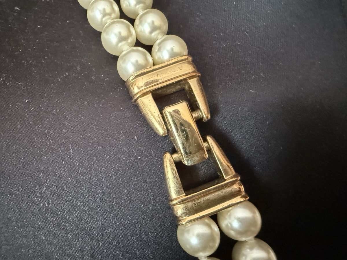 Catenine: Vintage Perlenkette mit Medaillon – Usato da Lamone venduto da LaCantinaMagica 5