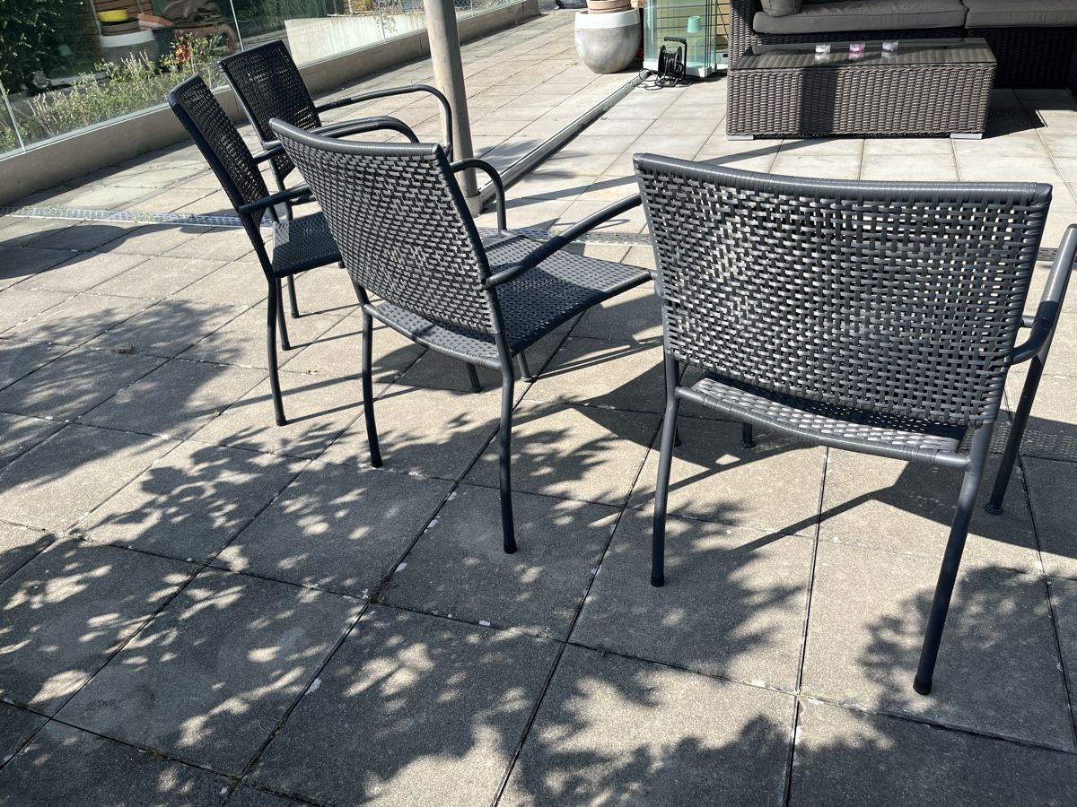 Chaises: Gartenstuhl 8Stk. – D'occasion à Neftenbach par gas_8cg2 1